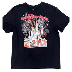 Walt Disney World Mickey & Friends Castle Fireworks Adult Black Tee - Lrg - NWT